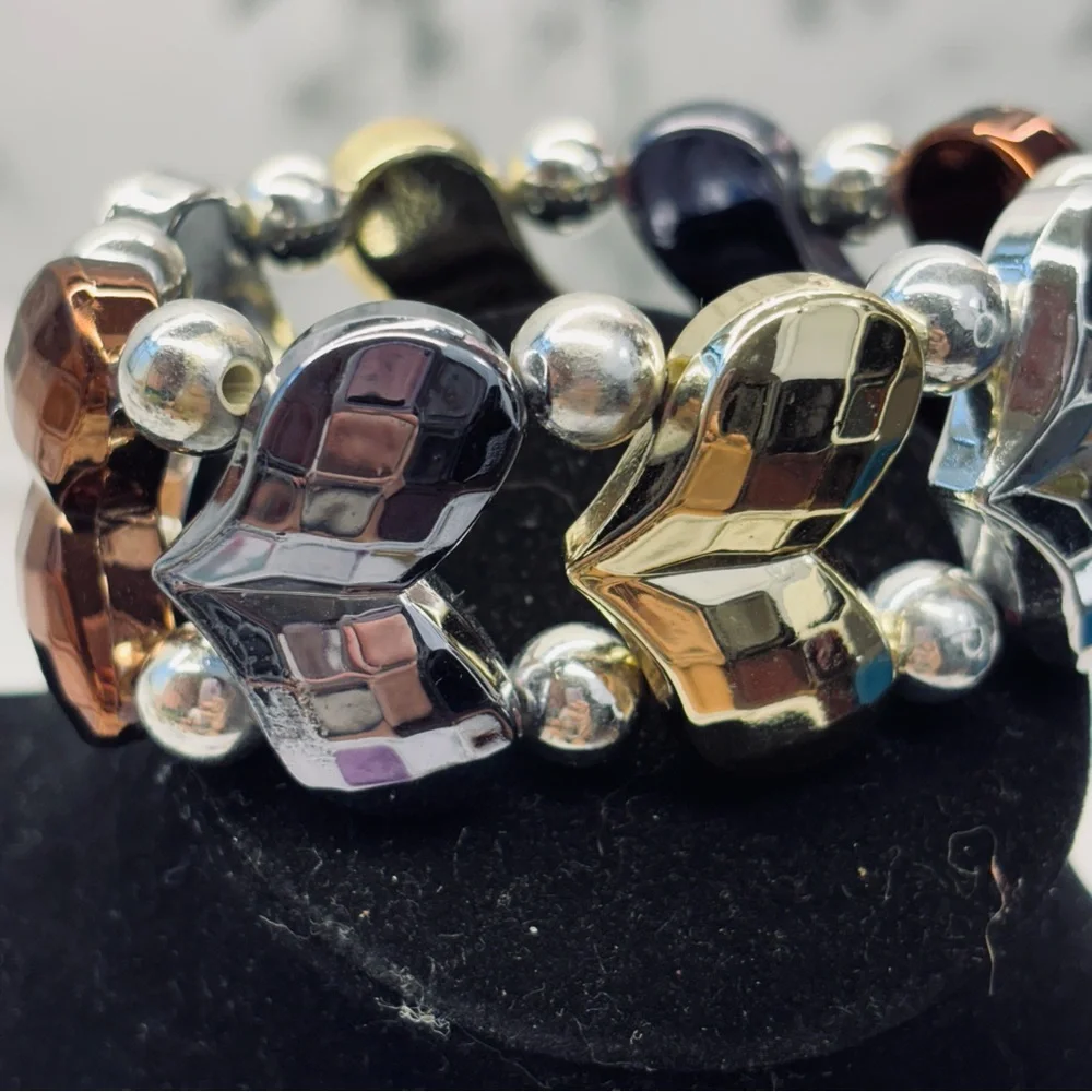 Chic Heart Charm Bracelet in Silver, Gold, and Brown Expansion
